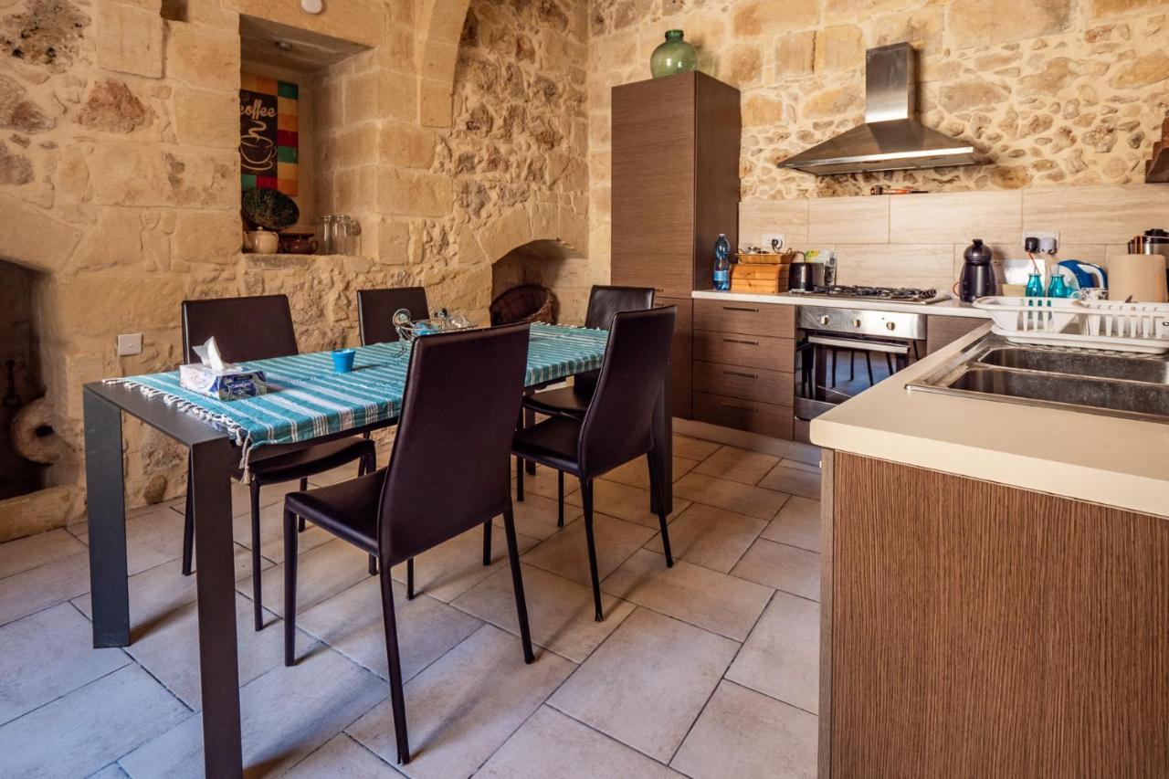 250 Yo Tal-Bambinu Boutique Farmhouse Xagħra エクステリア 写真